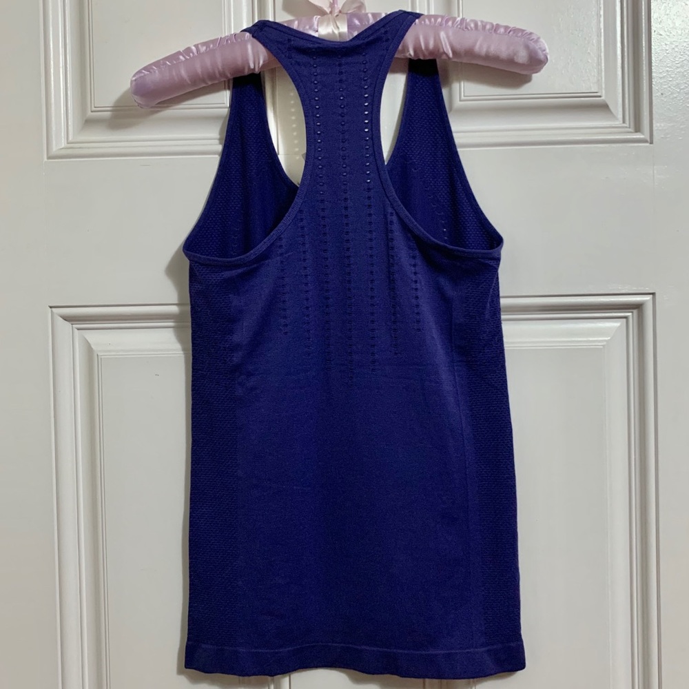 Fabletics Purple Delta Seamless Racer Back Tank II - Picture 4 of 4